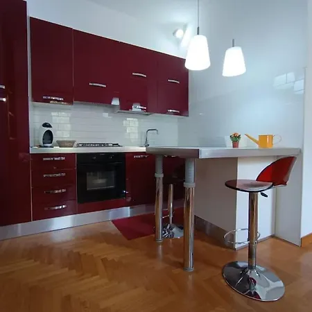 Apartment New - Comfortable Apt Porta Latina