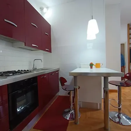 New - Comfortable Apt Porta Latina * Rome